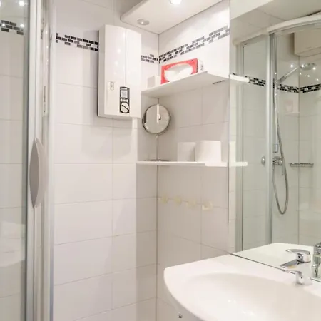 Lehnert-1-11-am-strand * Westerland